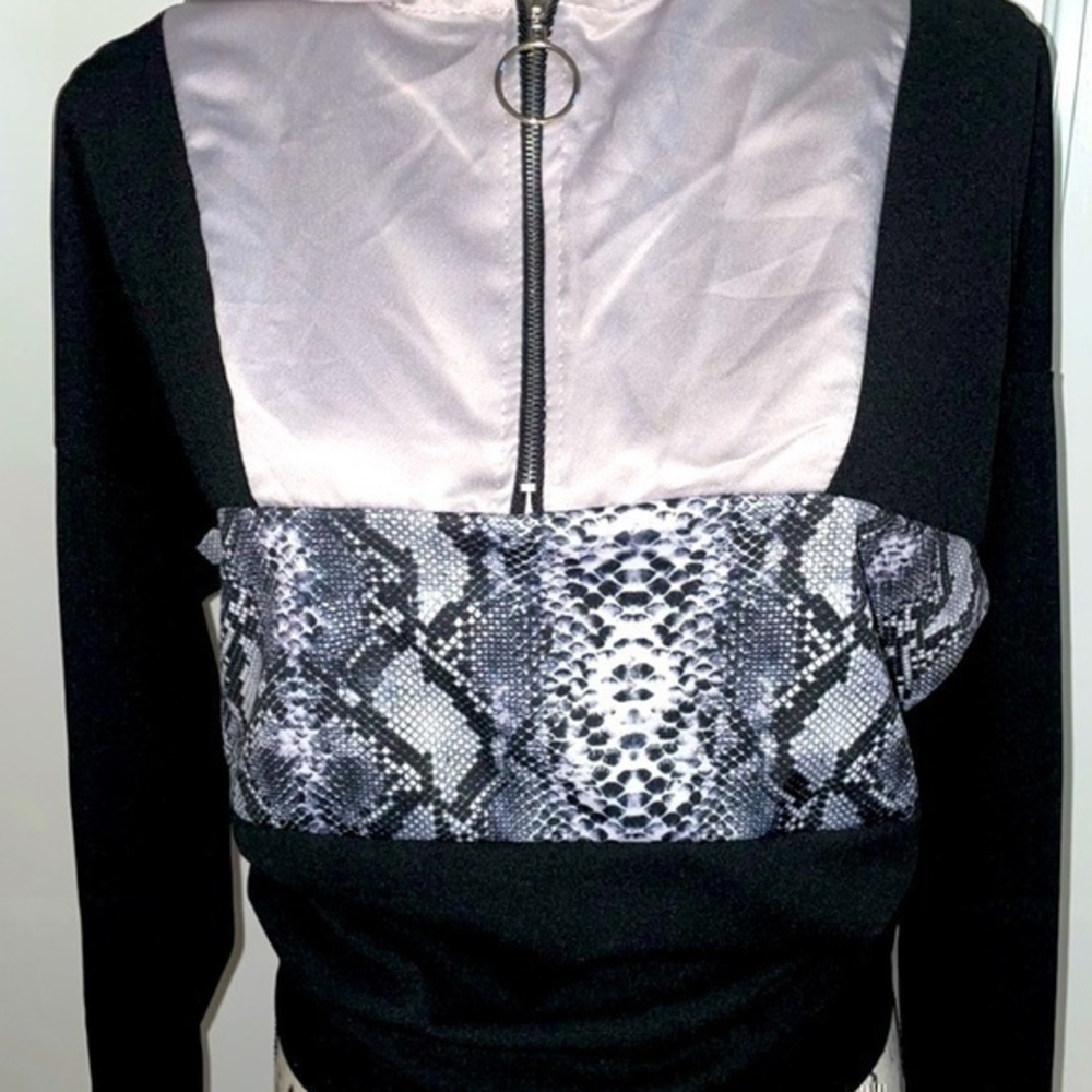 Boohoo Zara style colorblock hoodie windbreaker size 10  gently preloved - Picture 9 of 11